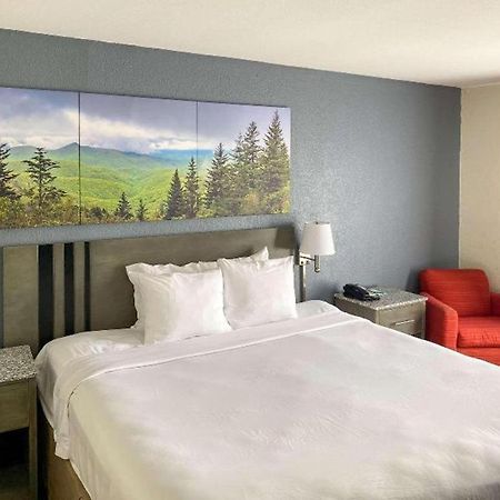 Clarion Pointe - Greensboro Coliseum Area Zewnętrze zdjęcie