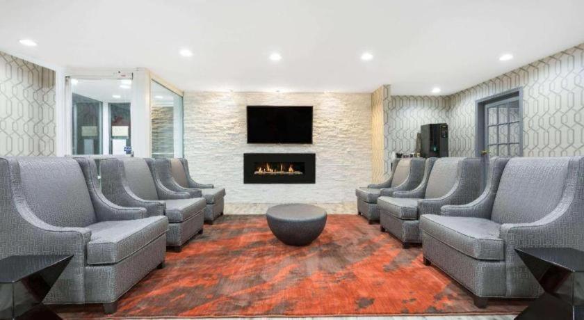 Clarion Pointe - Greensboro Coliseum Area Zewnętrze zdjęcie