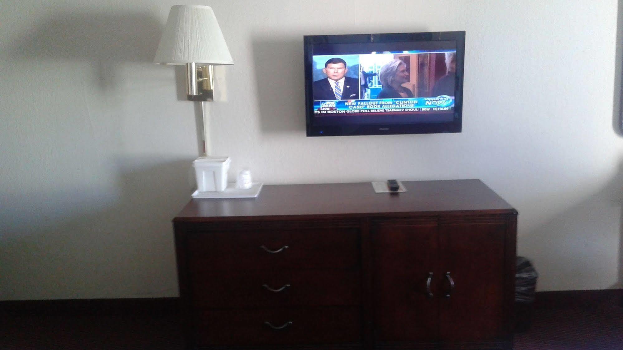 Hotel Clarion Pointe - Greensboro Coliseum Area Zewnętrze zdjęcie